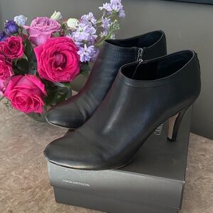 Vince Camuto Elegant Black Ankle Booties